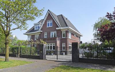 Vroonhoevel. 8