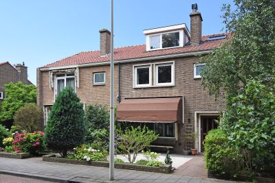Laan van Me. 971