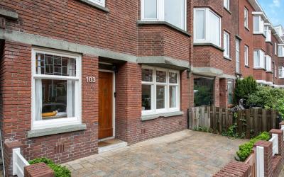 Harderwijks. 103