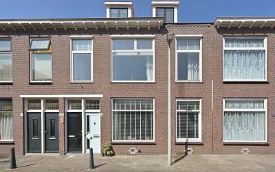 Jan van Hou. 12