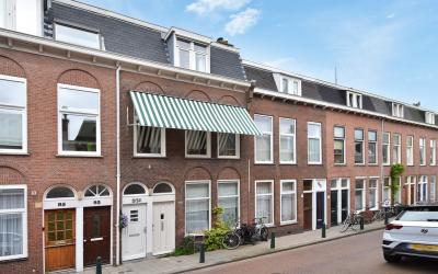 Van Egmonds. 91