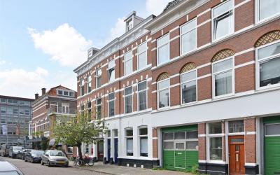 Rijklof van. 6
