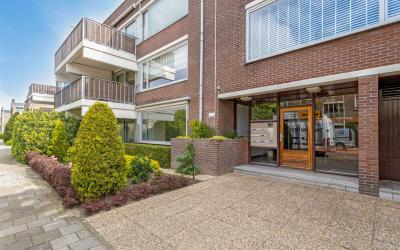 Pieter Mein. 9