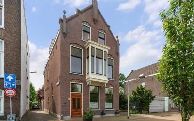 Spoorsingel 67