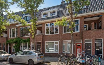 Van Bossest. 16
