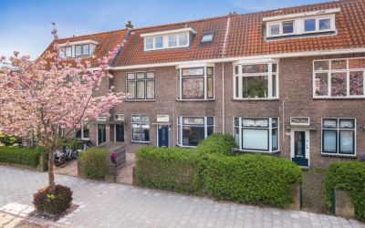 Van der Hei. 73