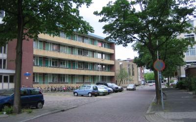 Van Adriche. 75