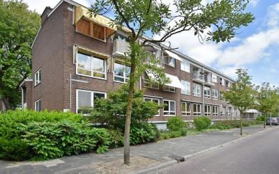 Van Blommes. 28