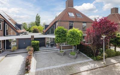 Beatrix van. 5
