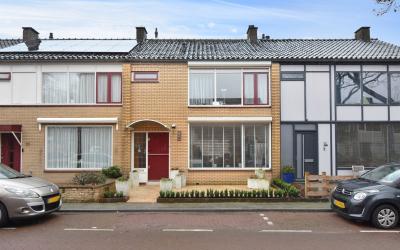 Oranjestraat 27