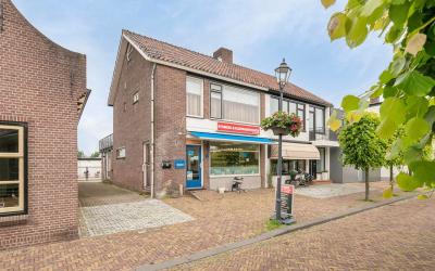 Dorpsstraat 32
