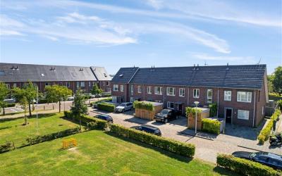 Van Innevel. 9
