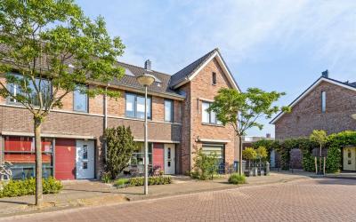 Vrouwe Van. 15