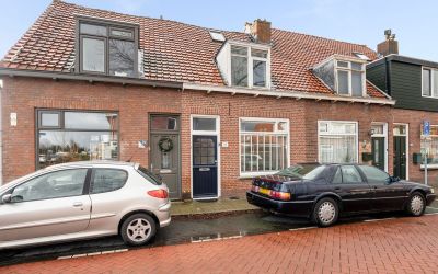 Emmastraat 32