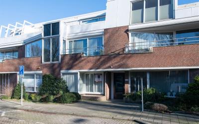 Dr van den. 5-B