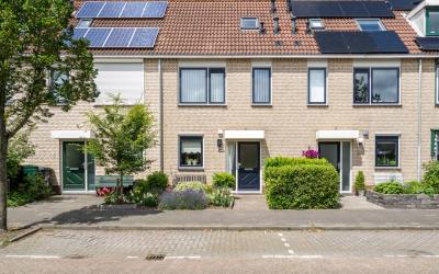 Laan van De. 48