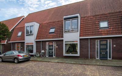van de Kast. 101