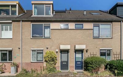 Bronsgroen 13