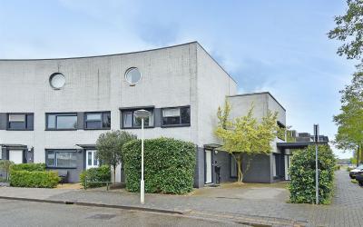 Alonehout 1