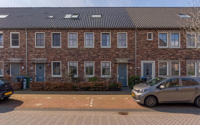 Mien Ruysst. 27