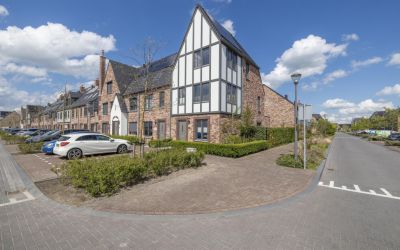 Zonnebaars 33