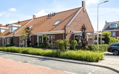 Kneuterdijk. 37