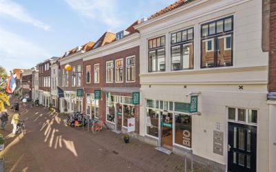 Lange Groen. 105