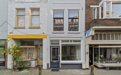 Doelenstraat 16