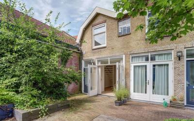 Oranjehofje 8