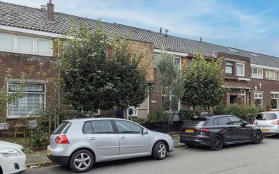 Onder de Bo. 49