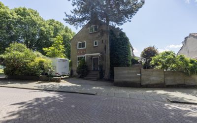 van Baerlestraat 2