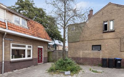 Woudstraat 24