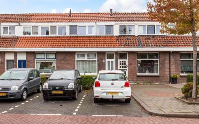 Constantijn. 27