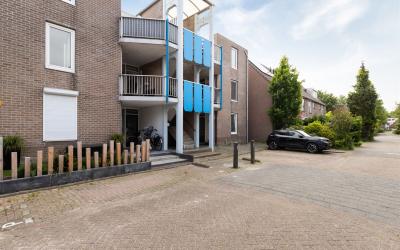 van den Bos. 14