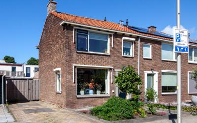 Jan van Bea. 65