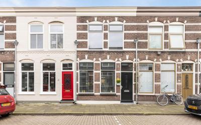 Jan van der. 23