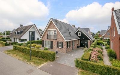 Parelhoenhof 14
