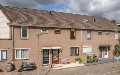 Geraniumveld 46