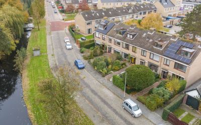 Veld en Bee. 49