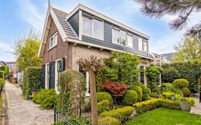 IJsseldijk-. 182