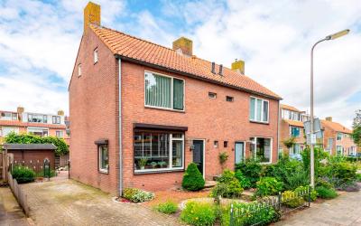 Nieuwpoorts. 44