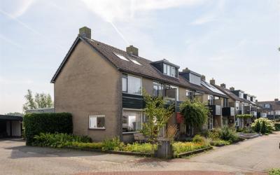 Oranjelaan 8