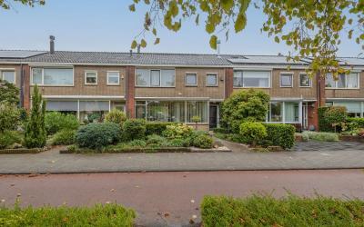 Burgemeeste. 398