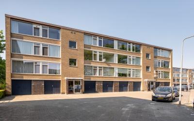 A.M. de Jongstraat 127