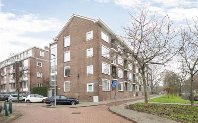 Hoekersingel 35