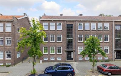 Carel van N. 14-B