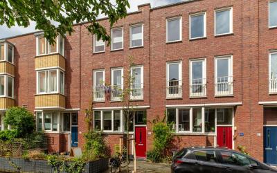 Zestienhove. 25