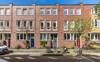 Zestienhove. 9