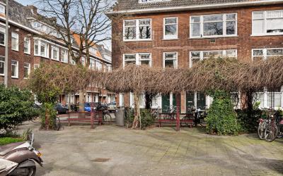 Treubstraat 14-B02