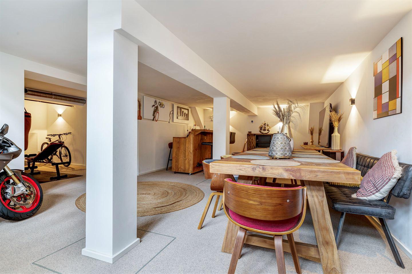 Appartement te koop: Overschieseweg 8A, Rotterdam